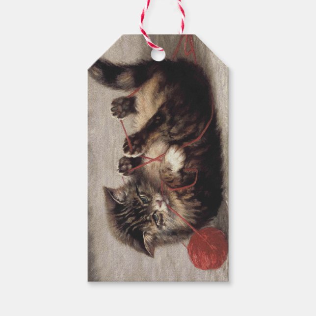 Kattvagga, en katt som spelar Boll av garn Presentetikett (Framsidan)