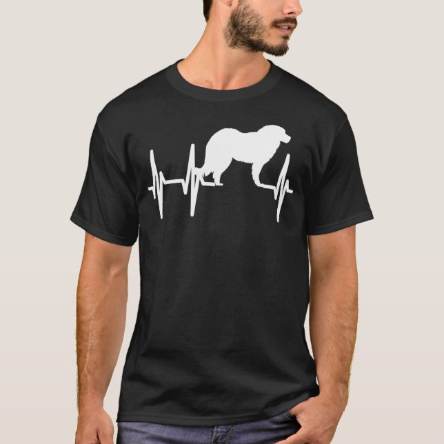 Kaukasisk shepherd Heartslag Hund Mamma Pappa Pet T Shirt (Framsida)