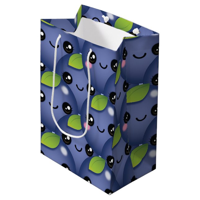Kawaii Blueberry Medium Gift Bag (Framsidan Vinklad)