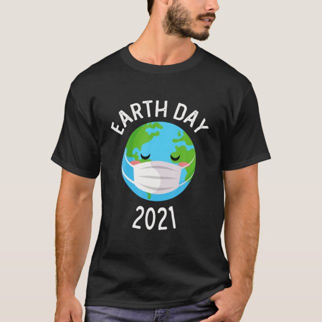 Kawaii Earth med Ansikte Mask Planet | Funny jord  T Shirt (Framsida)