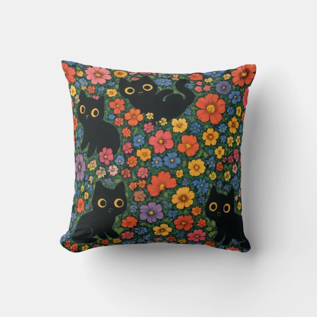 Kawaii Garden Art | Cute Black Cat Floral Pattern Kudde (Framsida)