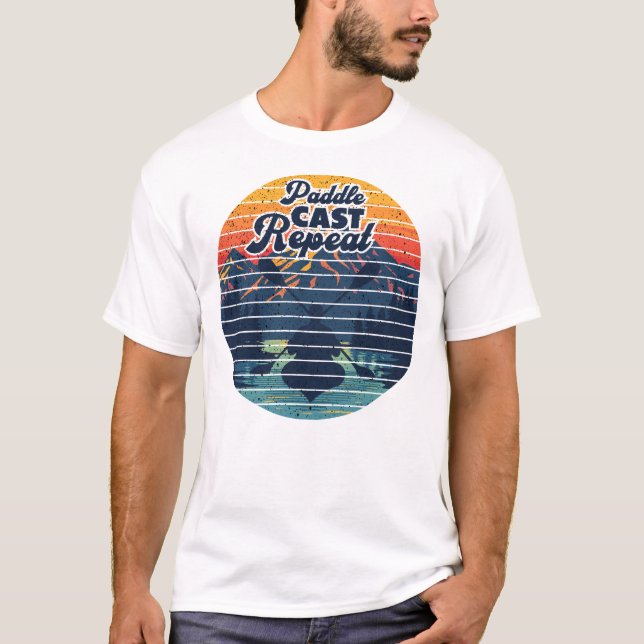 Kayak Fiske Paddle Retro Solnedgång T Shirt (Framsida)