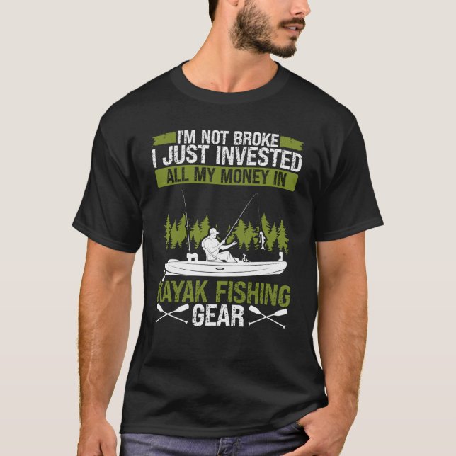 Kayak Fiskeutrustning Kayaking Kayakfiskare Fiskar T Shirt (Framsida)