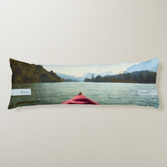 Kayak on River in Asia, Freedom Ahead Kroppskudde (Framsidan)