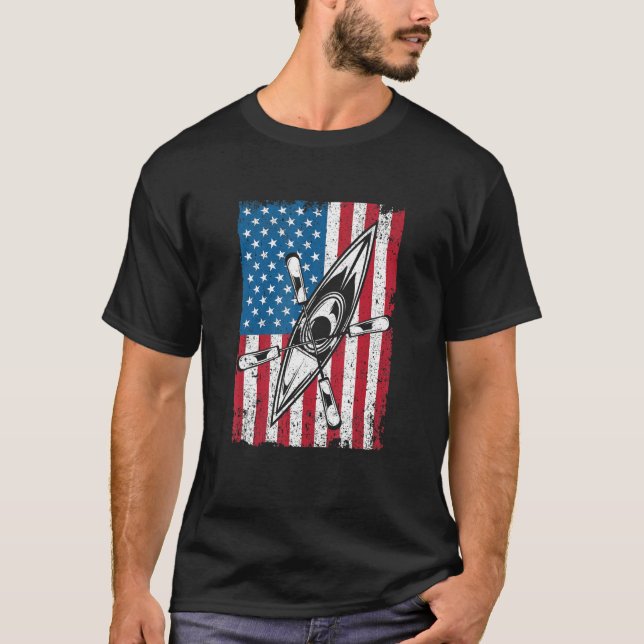 Kayak USA Flag Funny American Canoe Kayaking Patri T Shirt (Framsida)