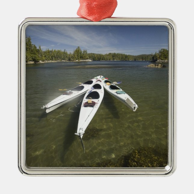 Kayakflottan i vila under sena eftermiddagen kl. julgransprydnad metall (Framsidan)