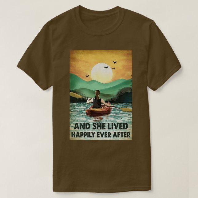 Kayaking och hon levde lyckligt sen  t shirt (Design framsida)