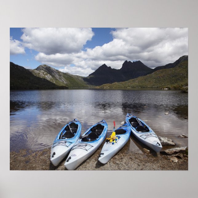 Kayaks, Cradle Mountain och Dove Sjö, Cradle Poster (Framsidan)