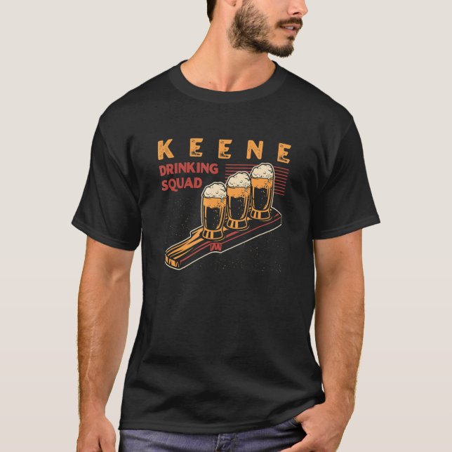 Keene Drinking Squad New Hampshire Beer Nh Sprit T Shirt (Framsida)