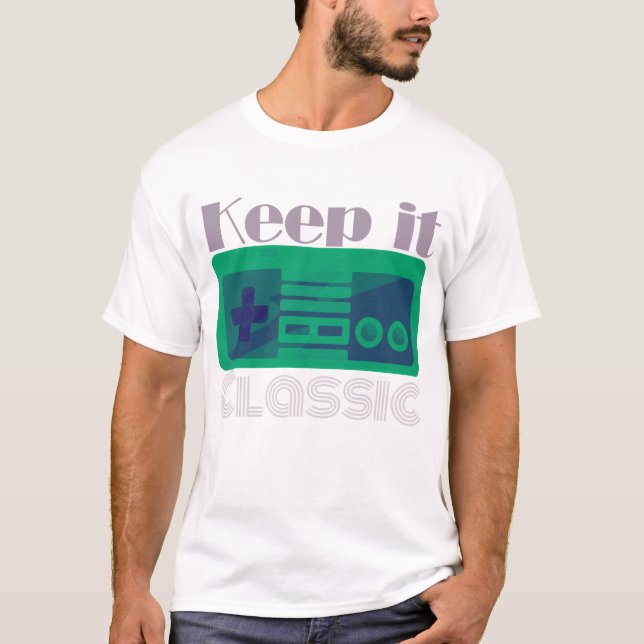 Keep It Classic – Retro Console Design T Shirt (Framsida)