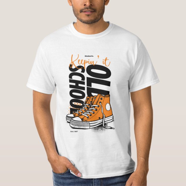 Keepin’ It Old School T-Shirt – Retro Orange Sneak (Framsida)