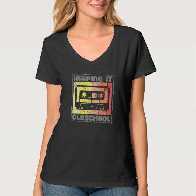 Keeping It Oldschool 80s 90s Cassettes Mixtape  Re T Shirt (Framsida)