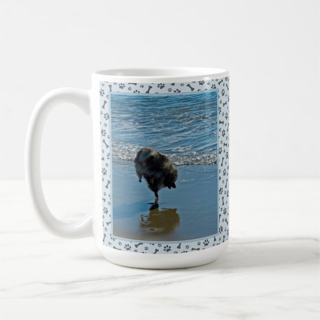 Keeshond Ballet Photograph - Cute Original Hund Ar Kaffemugg (Vänster)