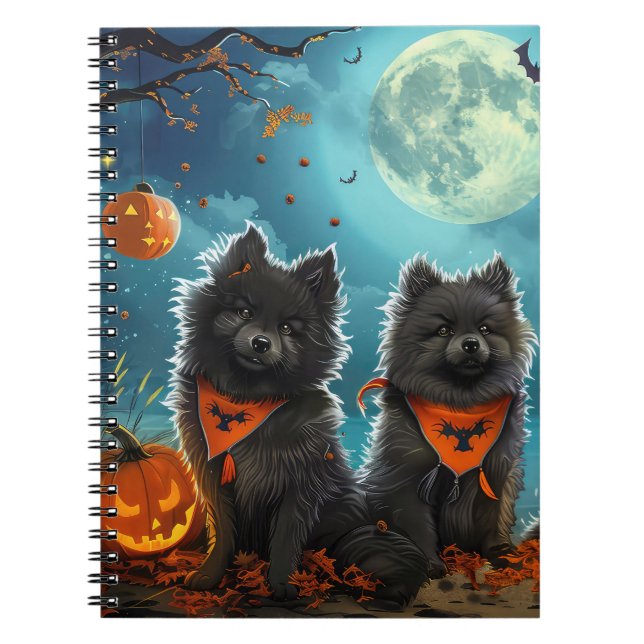 Keeshond Halloween Spooky Anteckningsbok (Framsidan)