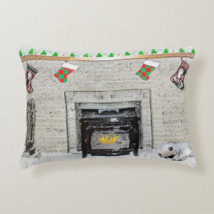 Keeshond jul Puppy Hund by Fireplace Painting Prydnadskudde
