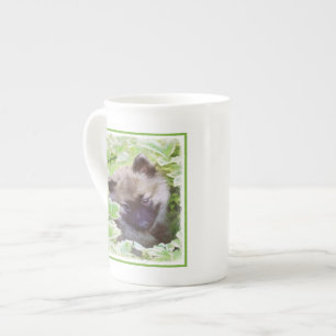Keeshond Puppy i Garden Painting Original Art Benporslin Mugg