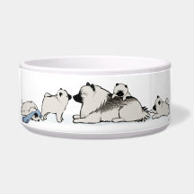 Keeshondfamilj med blåttsockan