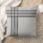 Keffiyeh Symbol of Palestine Resistance Pattern Kudde<br><div class="desc">Fast forward to the 1960s and the rise of the Palestinian resistance movement,  the prominent Palestinian politician,  Yasser Arafat,  further solidified this meaning behind the keffiyeh. The keffiyeh became Arafat’s personal trademark as he draped it over his right shoulder to resemble the pre-1948 map of Palestine.</div>