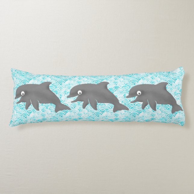 Keiki Watercolor Dolphin Wave and Pput Reversible Kroppskudde (Framsidan)