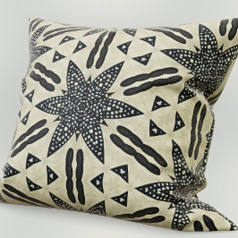 Keiko Echo - Tribal-Inspired Throw Cushion Kudde