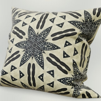 Keiko Echo - Tribal-Inspired Throw Cushion Kudde