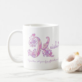 Keisha namn betyder dekorativt K monogram pastel Kaffemugg