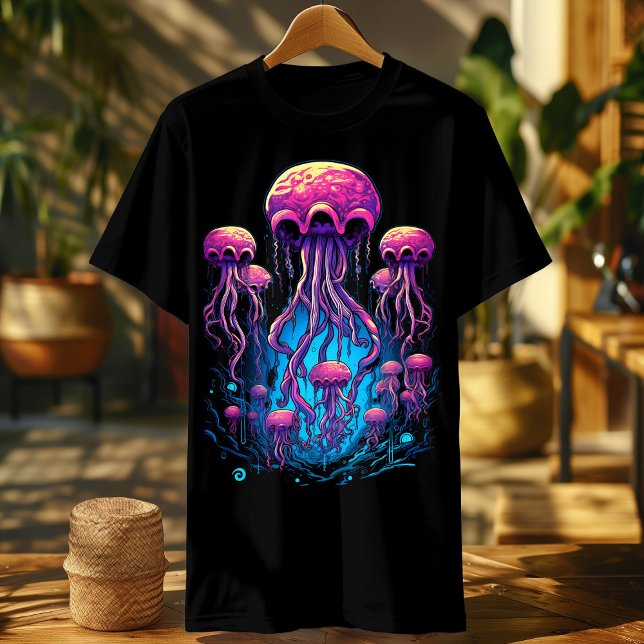 Kelestial glöd: Måne Jellyfish Colorful Delight T Shirt (Skapare uppladdad)