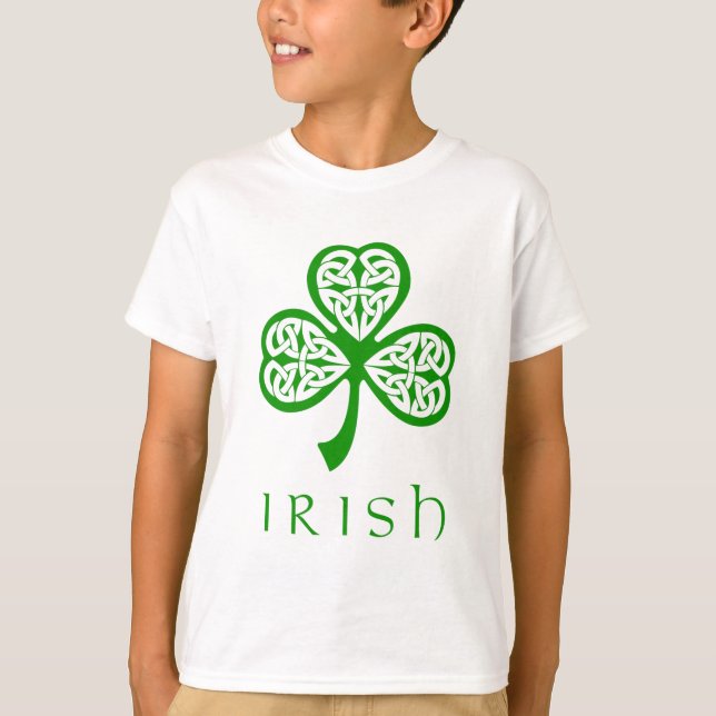 Keltiska Knot Shamrock över irländsk text Tee (Framsida)