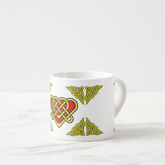 Keltiskt/Gadhlig flätat hjärtnät, guld Espressomugg