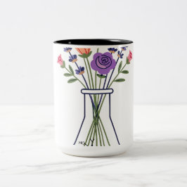 Kemiflaska med lavendel och ros A Två-Tonad Mugg