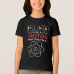 Kemikurs Teacher Science Geek Gag T Shirt<br><div class="desc">Kemi Lacher Science Geek Gag T-Shirt. Perfekt för kemilärare eller professorer som också har en bra känsla av humor. Underbar födelsedagspresent med periodisk pun bord inslag - "Tänka som ett proton. Håll dig positiv"</div>
