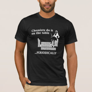 KEMISTEN GÖR DET PÅ BORD PERIODVIS TEE SHIRT