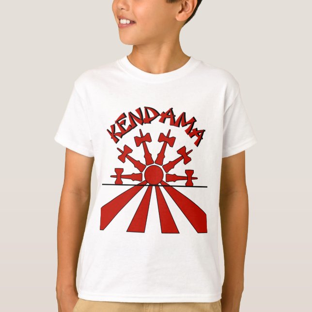 Kendama sol som är röd t shirt (Framsida)