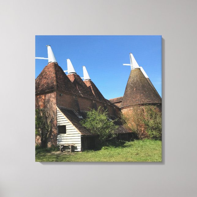 Kentish Oast Canvastryck (Framsida)