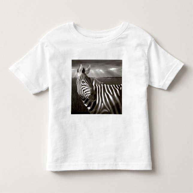 Kenya. Svart och vit av zebra och slätt. T Shirt (Framsida)