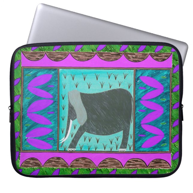 Kenyan Elephant Violet Laptop sleeve (Framsidan)