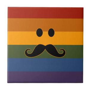 Keramisk mustaschpride belägger med tegel kakelplatta