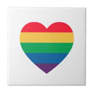 Keramisk regnbågehjärtapride belägger med tegel kakelplatta