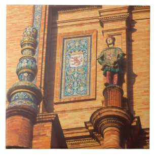 Keramisk staty detalj på Plaza de Espana i Kakelplatta
