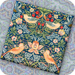 Keramisk TIL - WM. Morris Strawberry Thief Design Kakelplatta<br><div class="desc">En keramik Tile som visar vintage bild i berömden "Jordgubbstårt" textildesign av William Morris. Den här kvadratiska plattan finns i två storlekar: 4, 25 tum eller 6 x 6 tum kvadrat. ► Det går inte att ta bort eller flytta bilderna. Gör en underbar gåva, särskilt när den kombineras med andra...</div>