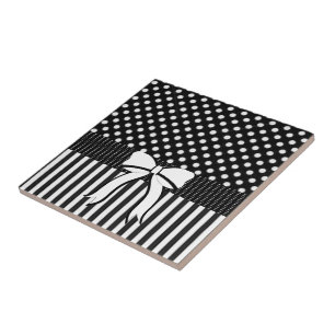 Keramiska plattan White and Black Polkadot Rand Kakelplatta