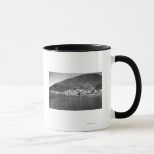 Ketchikan Alaska från den ankommande frakten Mugg