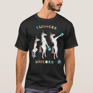 Kettlebell Swinger Unicorn corona-jobb T Shirt