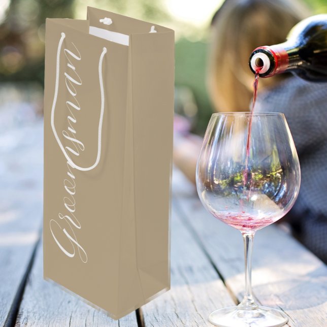 Khaki Stylized Script Bröllop Groomsman (In Situ)