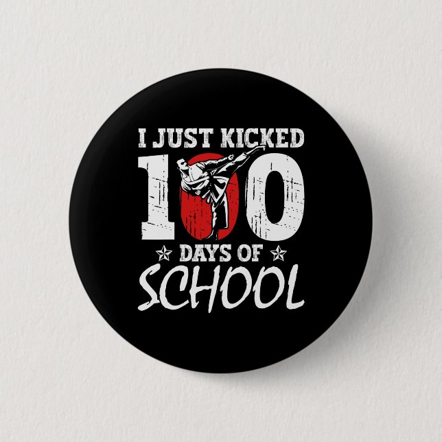 Kickade 100 dagar av martialkonst i skolan Karate Knapp (Framsida)