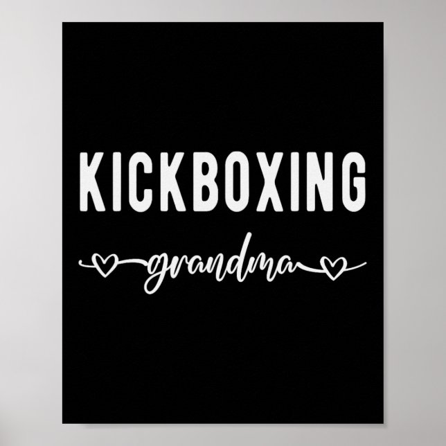 Kickboxande mormor stolt kickboxande mormor poster (Framsidan)