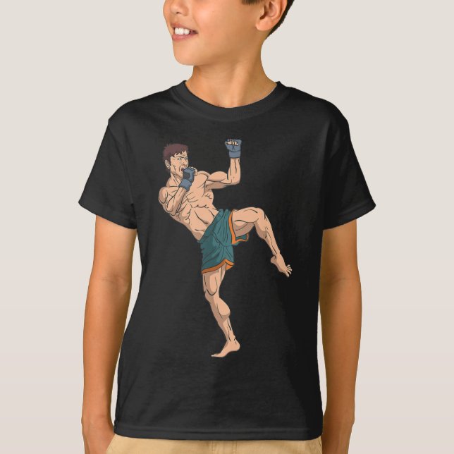 Kickboxare Förbereder Sig För Att Slå  T Shirt (Framsida)