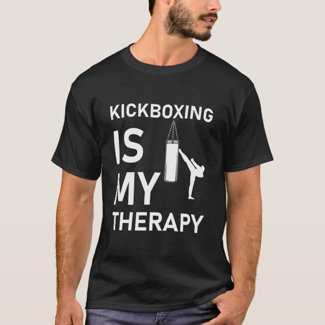 Kickboxing är min terapi - Boxing - Boxer T Shirt (Framsida)