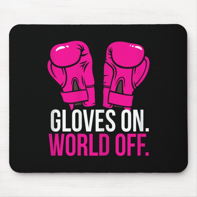 Kickboxing Chick Kickboxer Training Gloves On Worl Musmatta (Framsidan)
