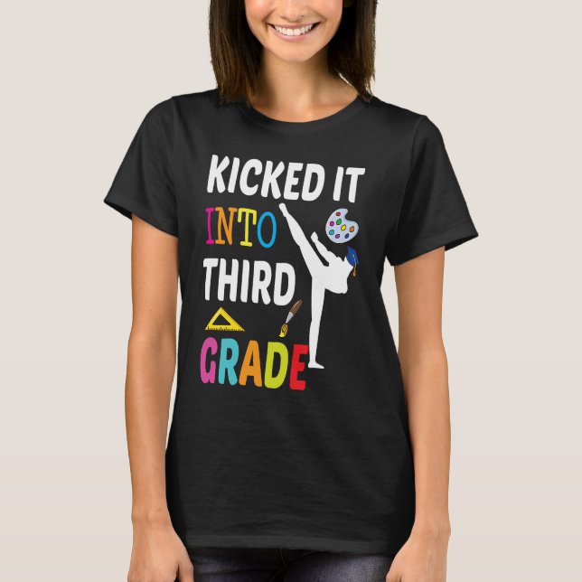 Kicked into 3rd Grade Karate Back To School T Shirt (Framsida)
